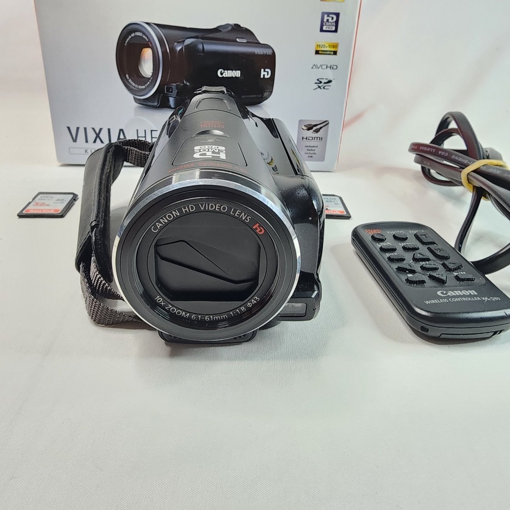 Canon VIXIA HF M40 HD Camcorder 10x Optical Zoom 16GB Internal Memory Kit Black - Picture 3 of 16